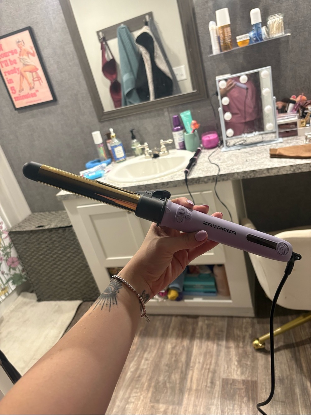 Automatic Curling Wand in Lavender with Gold Barrel